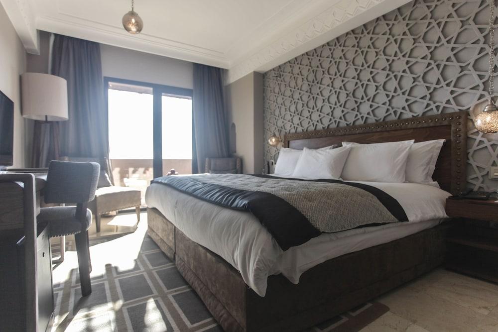 이베르나지 호텔 앤드 스파 마라케시 외부 사진 A bedroom at the hotel