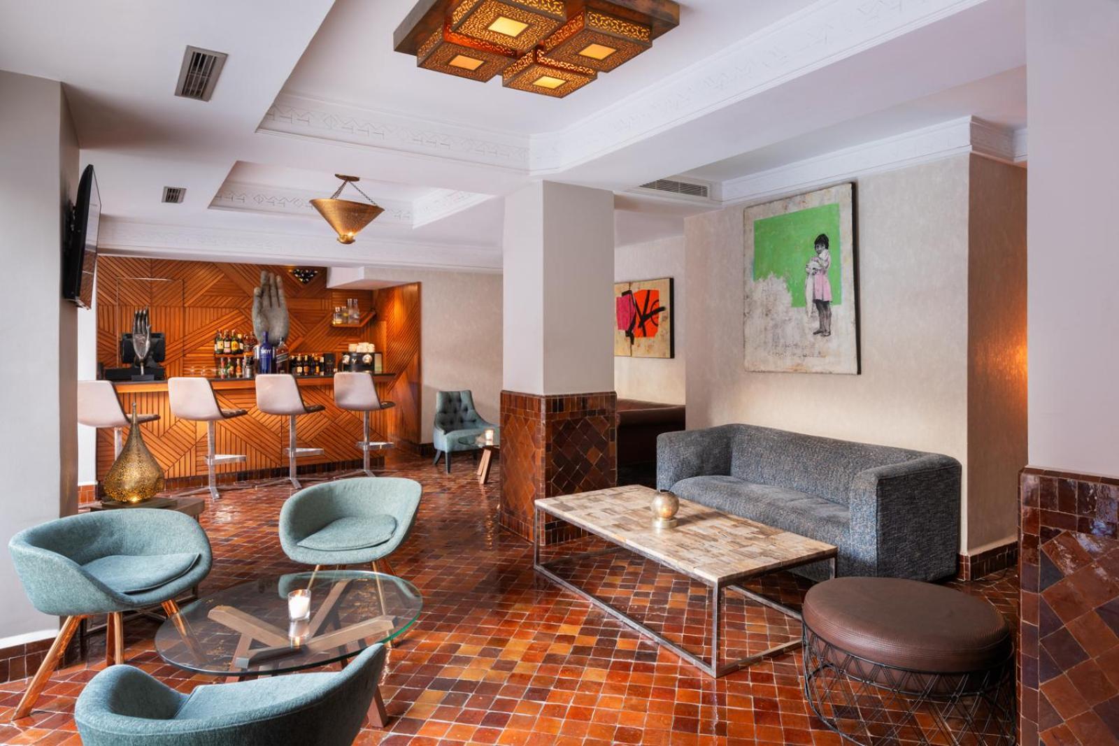 이베르나지 호텔 앤드 스파 마라케시 외부 사진 The bar at the Hotel de Ville